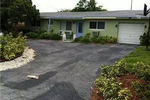 520 NE 36th St, Boca Raton, FL 33431 - Photo 1