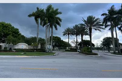 5001 Wiles Road, Unit #204, Coconut Creek, FL 33073 - Photo 1