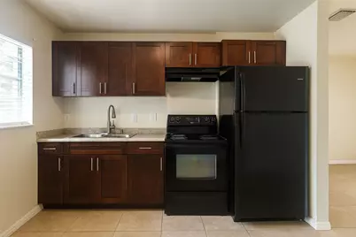 908 McCray Court #B, Fort Pierce, FL 34950 - Photo 1