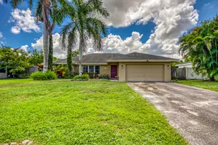 122 Heron Pkwy, Royal Palm Beach, FL 33411 - Photo 1