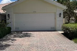 2804 N Rio Claro Dr, Wellington, FL 33414 - Photo 1