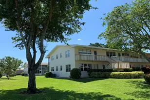 139 Canterbury F, West Palm Beach, FL 33417 - Photo 1