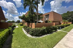 246 Charter Way, West Palm Beach, FL 33407 - Photo 1