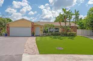 1460 Woodcrest Rd, West Palm Beach, FL 33417 - Photo 1