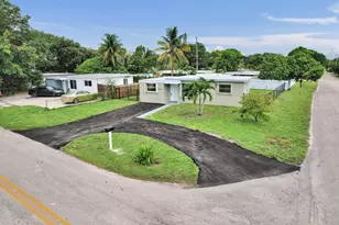 6301 Hayes St, Hollywood, FL 33024 - Photo 1