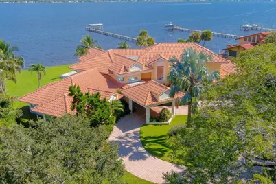 901 SE Riverside Drive, Stuart, FL 34994 - Photo 1