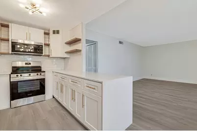 111 Lake Avenue #7, Lake Worth, FL 33460 - Photo 1