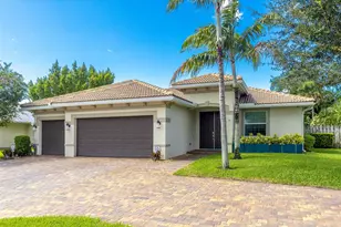 8071 SE Windjammer Way, Hobe Sound, FL 33455 - Photo 1