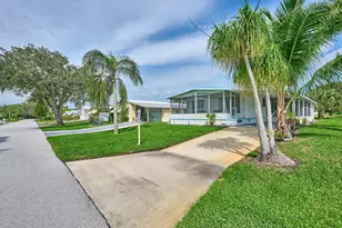 7129 SE Bluebird Cir, Hobe Sound, FL 33455 - Photo 1