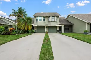 1562 SE Lynshire Ct, Port Saint Lucie, FL 34952 - Photo 1