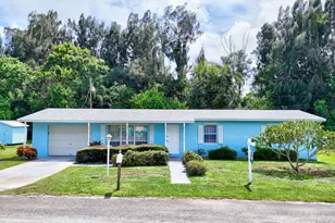 907 Buckeye Dr, Fort Pierce, FL 34982 - Photo 1