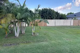 2265 SE Blackwell Dr, Port Saint Lucie, FL 34953 - Photo 1