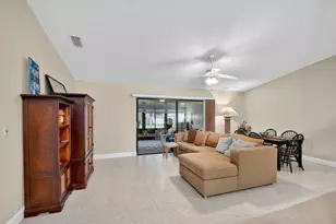 15 Farnworth Dr, Boynton Beach, FL 33426 - Photo 1