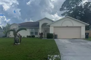 302 SW Carter Ave, Port Saint Lucie, FL 34983 - Photo 1