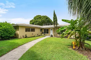 857 NW 8th Ave, Boynton Beach, FL 33426 - Photo 1