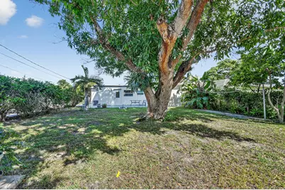 701 S D Street, Lake Worth Beach, FL 33460 - Photo 1