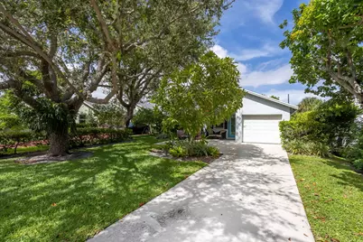 217 NE 10th Street, Delray Beach, FL 33444 - Photo 1