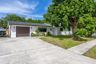 213 SW 12th Ave, Boynton Beach, FL 33435 - Photo 1