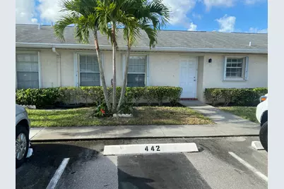 442 Franconia Circle, Lake Worth, FL 33467 - Photo 1