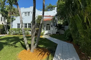 323 Dyer Rd, West Palm Beach, FL 33405 - Photo 1