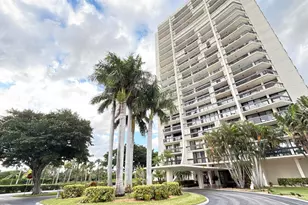 2000 Presidential Way Unit, West Palm Beach, FL 33401 - Photo 1