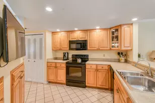 28 Uno Lago Dr, Juno Beach, FL 33408 - Photo 1