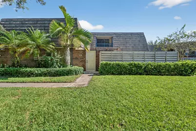 1115 11th Terrace, Unit #1115, Palm Beach Gardens, FL 33418 - Photo 1