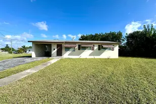 861 W Ilex Dr, West Palm Beach, FL 33403 - Photo 1