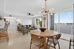 675 NW Flagler Ave, Stuart, FL 34994 - Photo 1