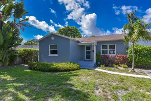 340 Russlyn Dr, West Palm Beach, FL 33405 - Photo 1