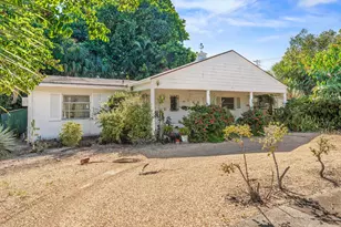 330 Marlborough Pl, West Palm Beach, FL 33405 - Photo 1