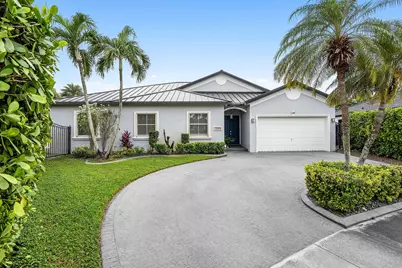 16852 NW 88th Path, Miami Lakes, FL 33018 - Photo 1