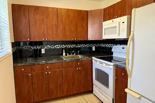28 Easthampton B, West Palm Beach, FL 33417 - Photo 1