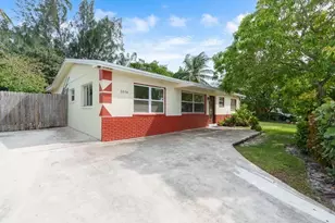 1498 NW 1st St, Boynton Beach, FL 33435 - Photo 1
