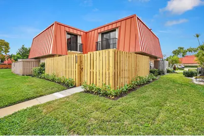 3313 Meridian Way, Unit #C, Palm Beach Gardens, FL 33410 - Photo 1