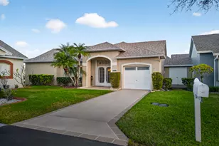 452 NW Turin Ct, Saint Lucie West, FL 34986 - Photo 1