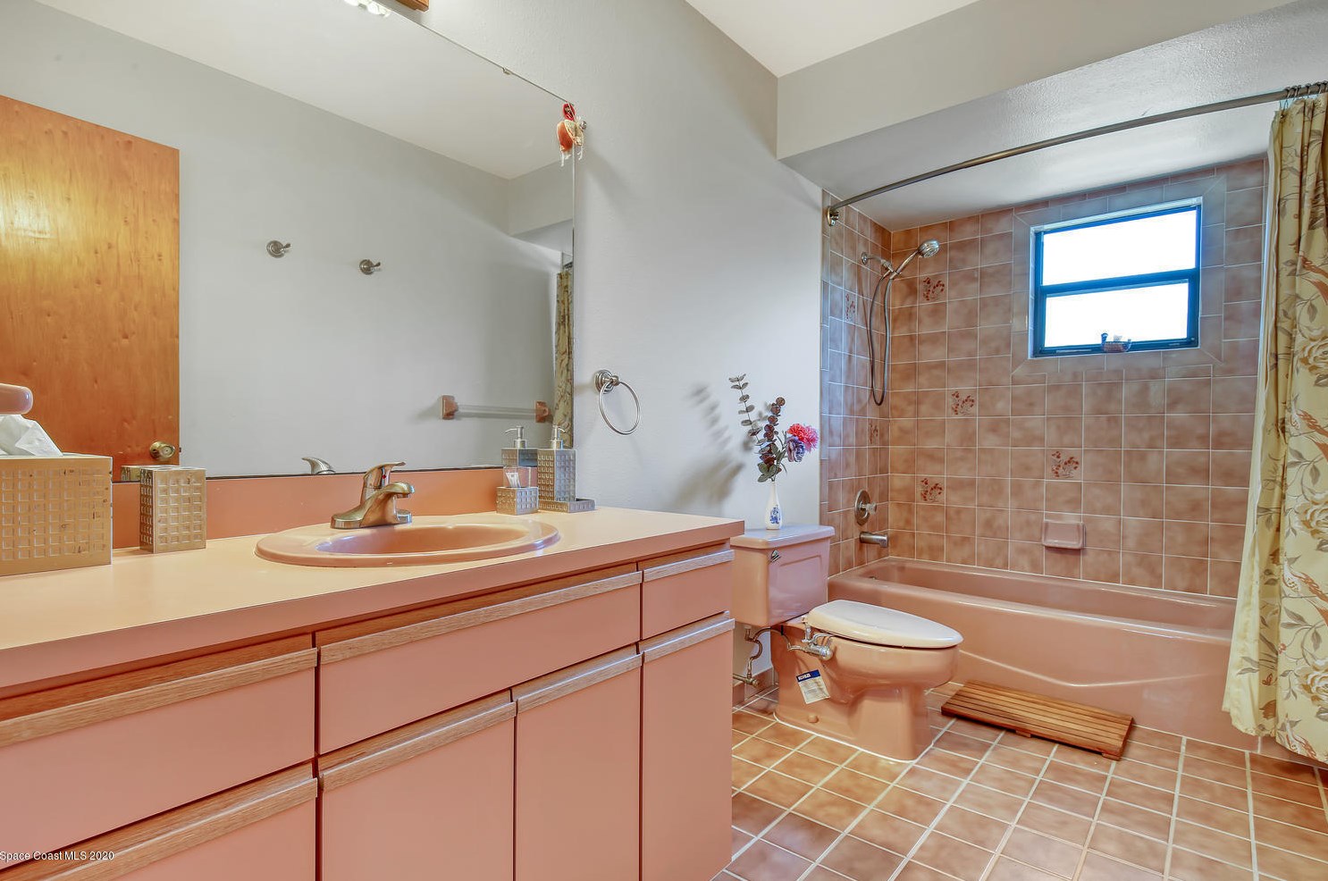 1490 Oaks Dr, Merritt Island FL exterior