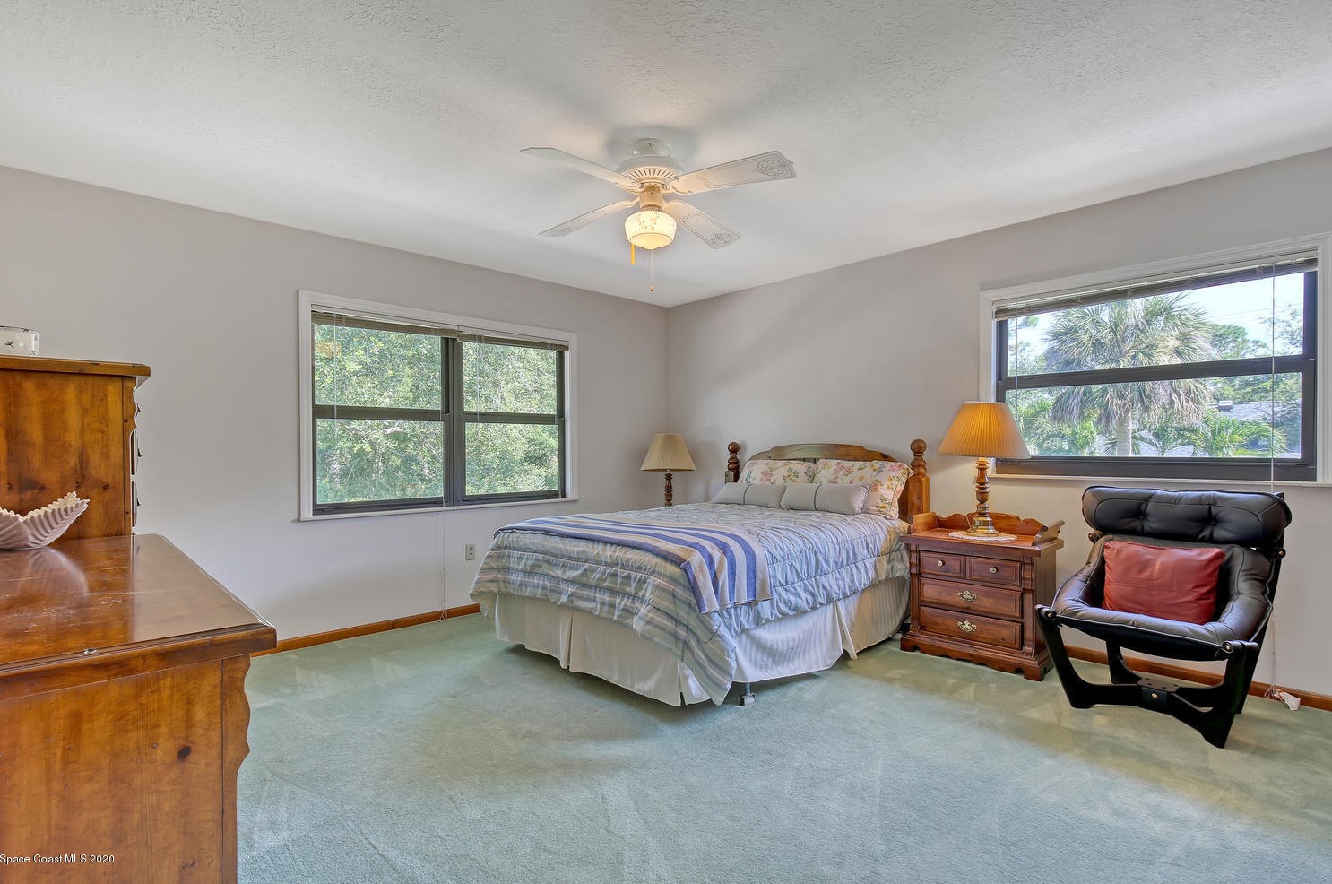 1490 Oaks Dr, Merritt Island FL exterior