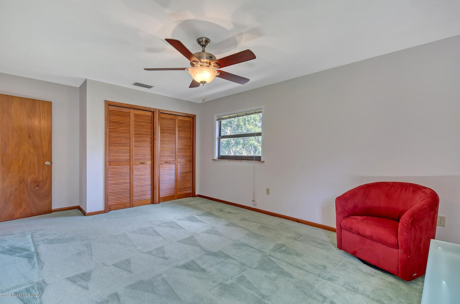 1490 Oaks Dr, Merritt Island FL exterior