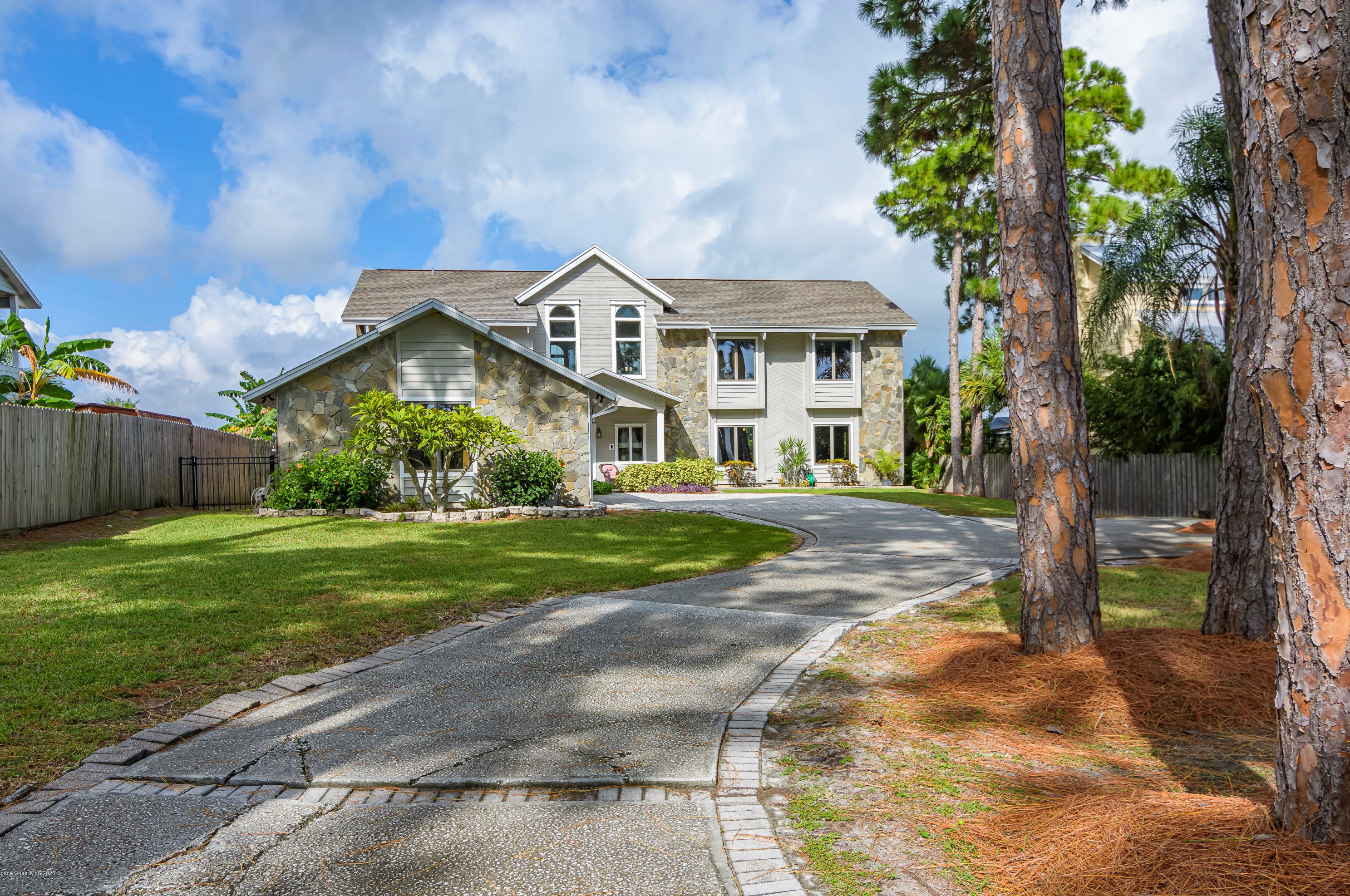 1245 Faulkingham Rd, Merritt Island, FL 32952-2751