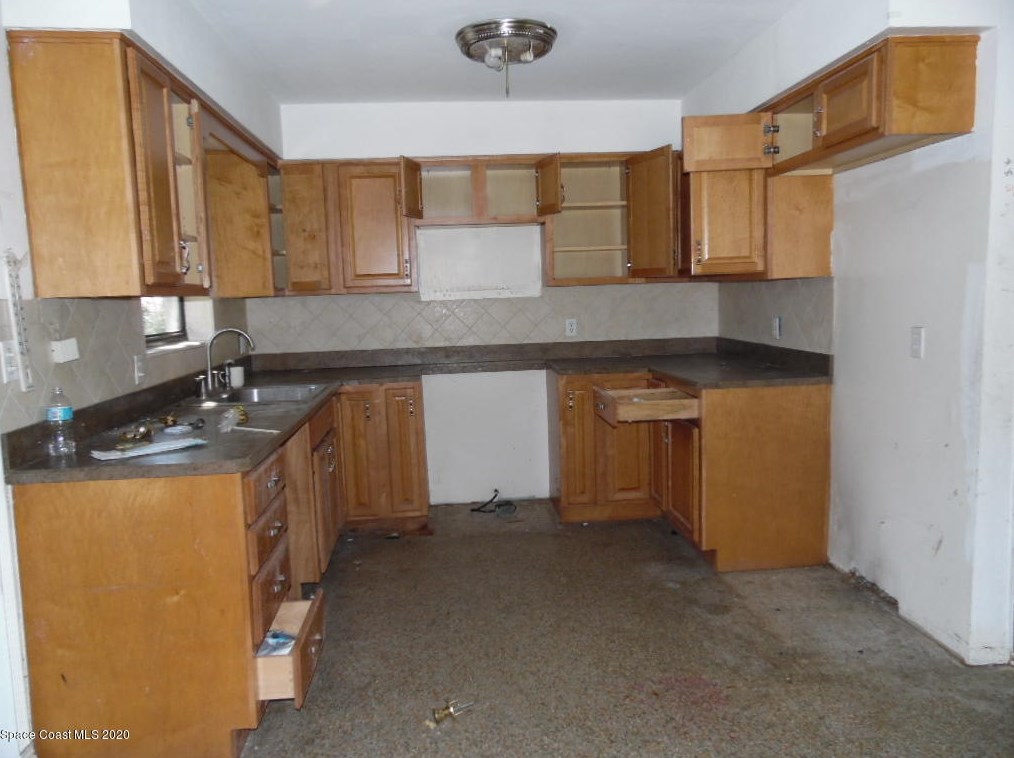 60 N Williams Ave, Titusville, FL 32796