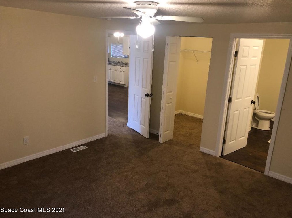595 Baker Rd, Merritt Island, FL 32953