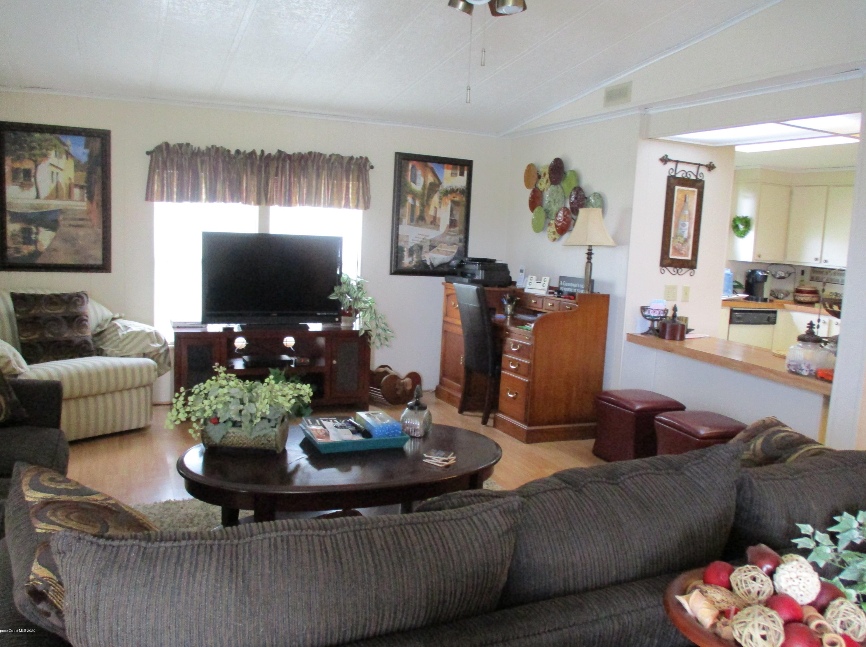 1967 Live Oak St, Melbourne, FL 32905-3329
