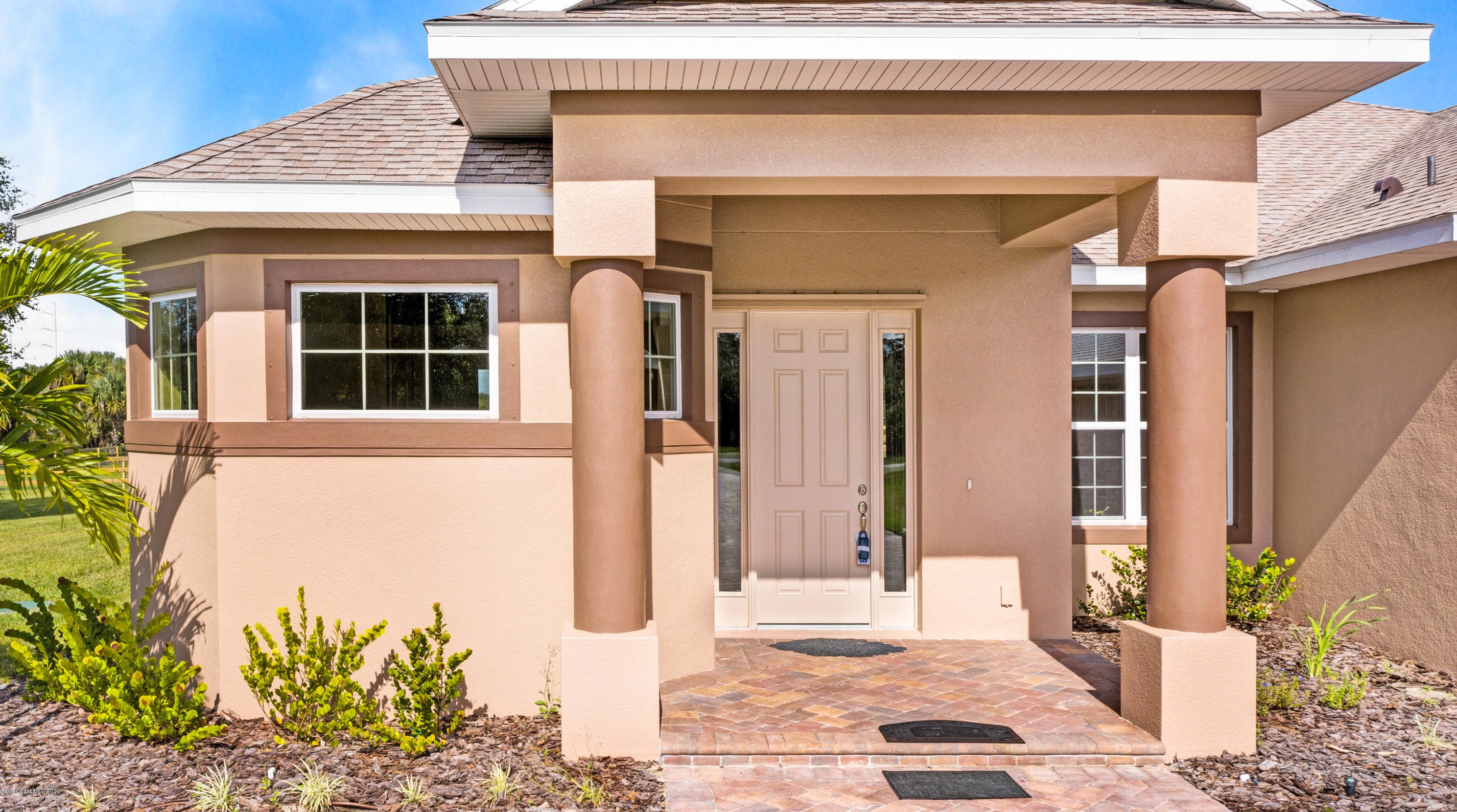 284 Cavalier St, Melbourne, FL 32909-1175