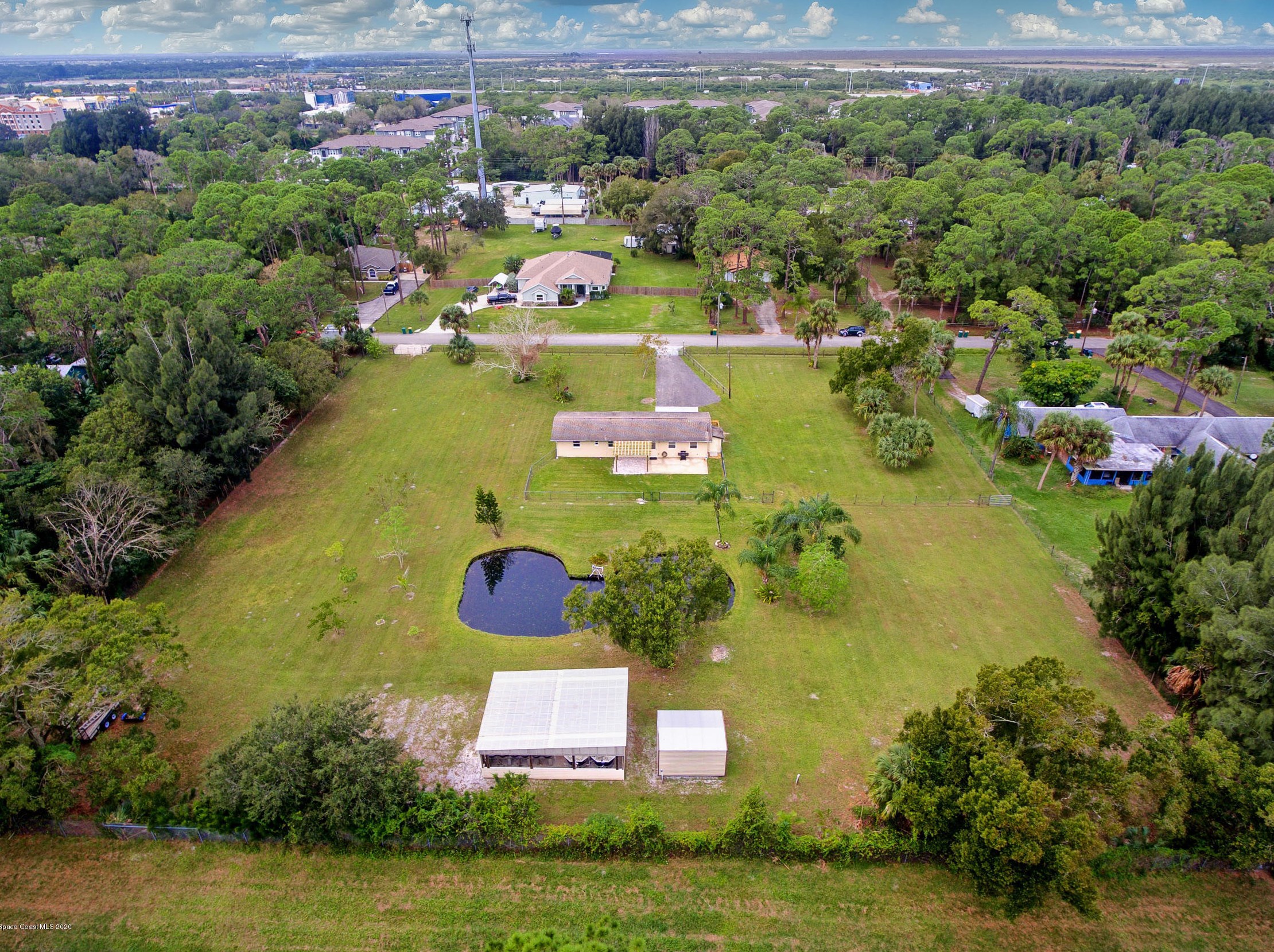 324 Valencia Rd, Melbourne FL 32904-3327 exterior