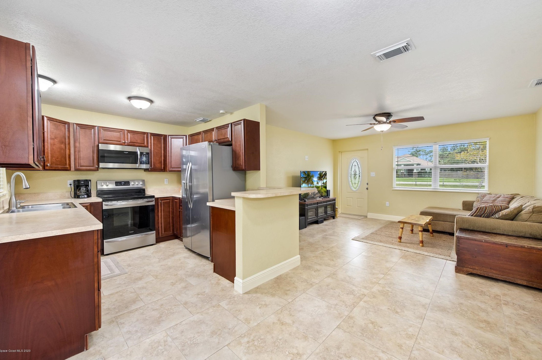 324 Valencia Rd, Melbourne FL 32904-3327 exterior