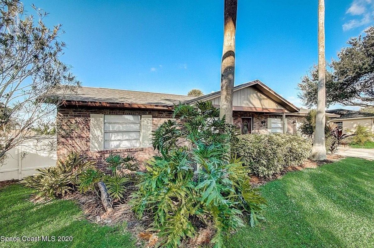 1510 Spruce Rd, Melbourne, FL 32935-6320