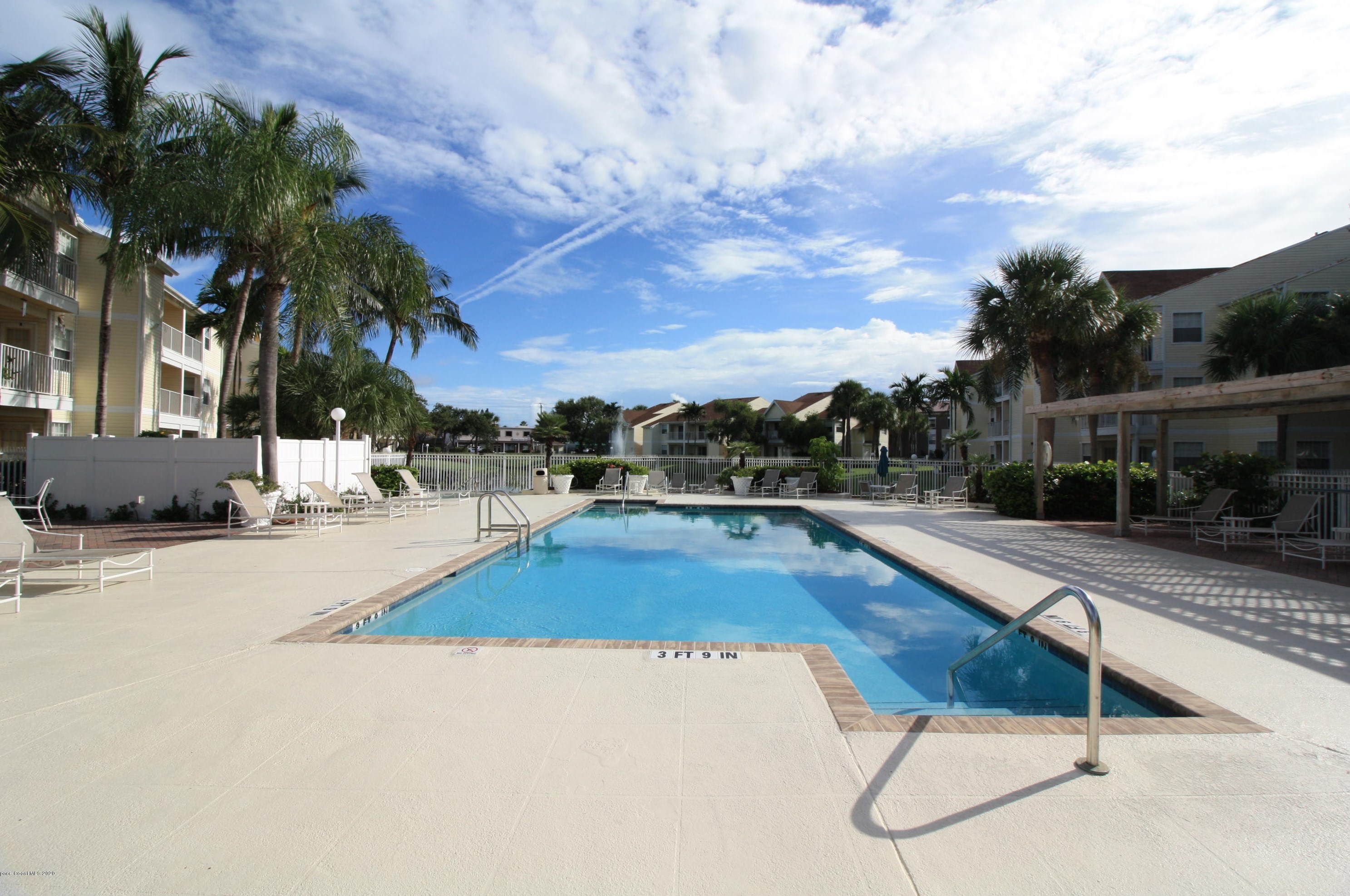 650 Island Club Ct Apt 137, Melbourne, FL 32903