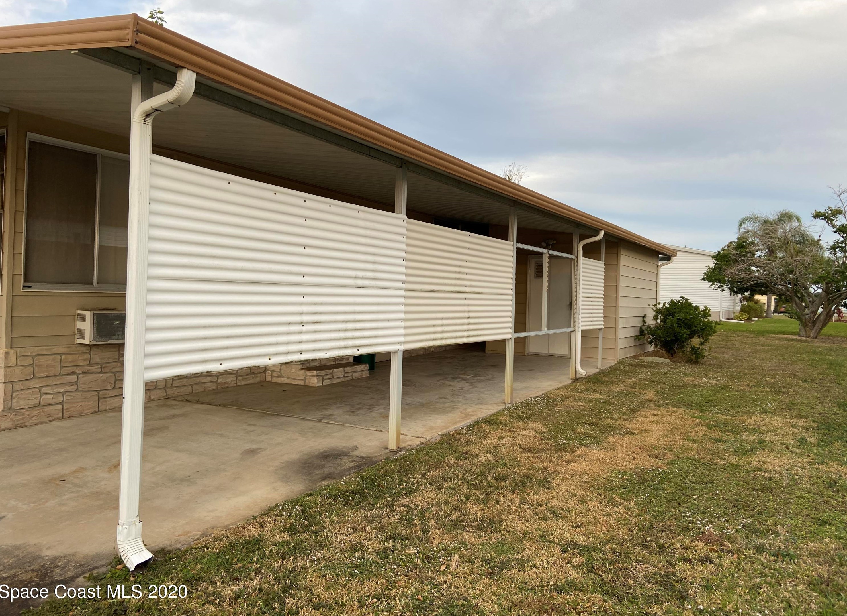 556 Ruth Cir, Melbourne, FL 32904-5761
