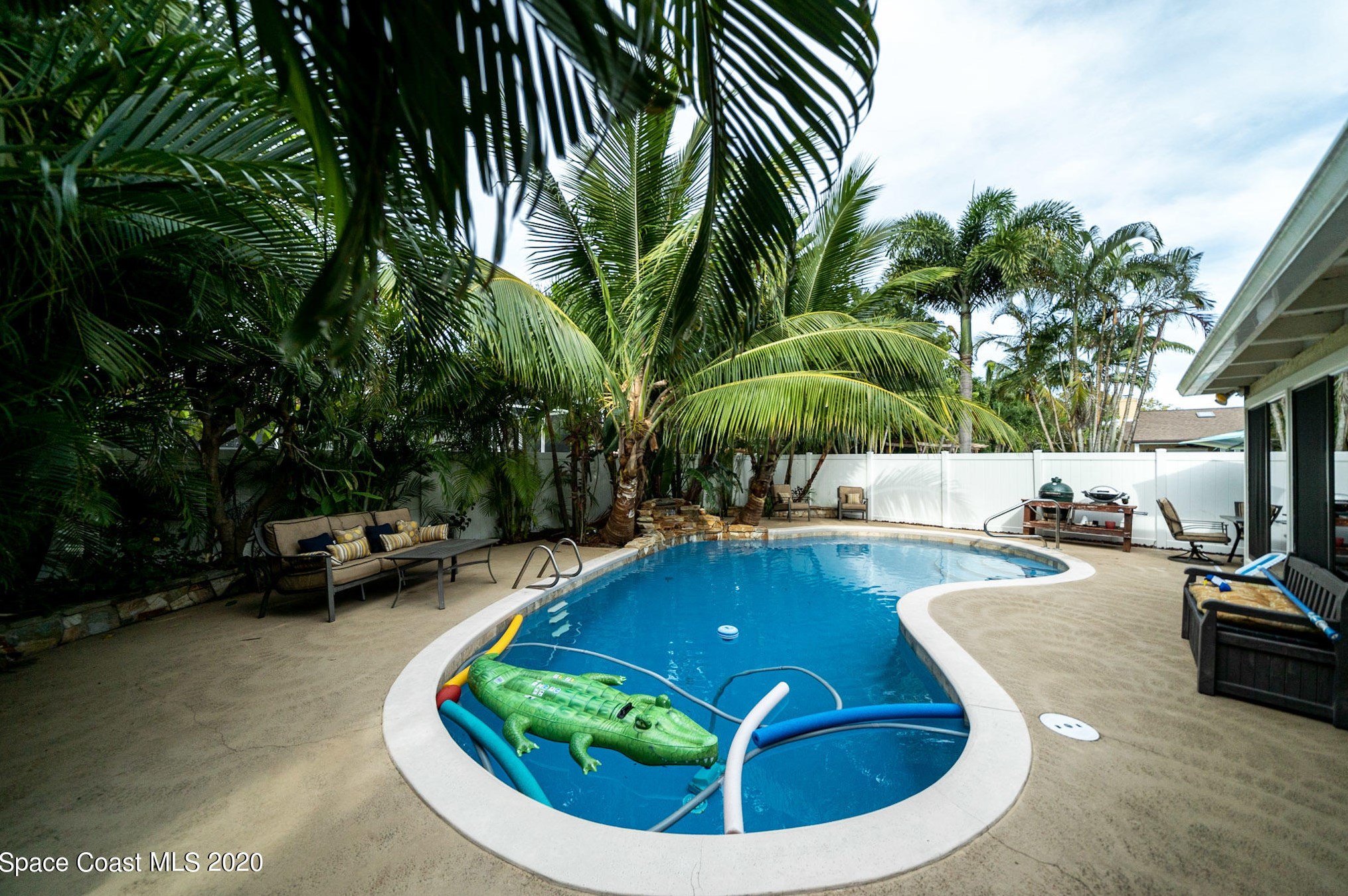 470 Mosswood Blvd, Melbourne FL 32903-4008 exterior